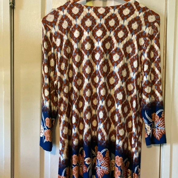 Ladies Ruby Rd. top - Picture 2 of 4